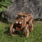 Blomsterpotte | liten gull traktor thumbnail